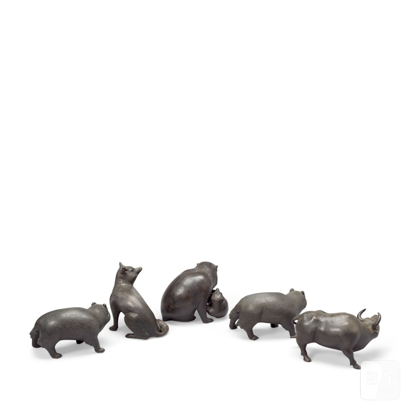 明治時代 銅獾四件及牛一件 | FOUR BRONZE BADGER GROUPS AND A BRONZE BULL - 图6